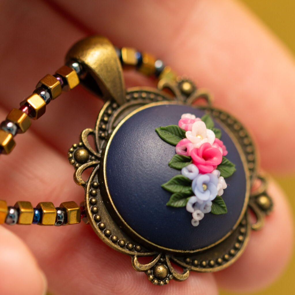 Florales Vintage-Collier